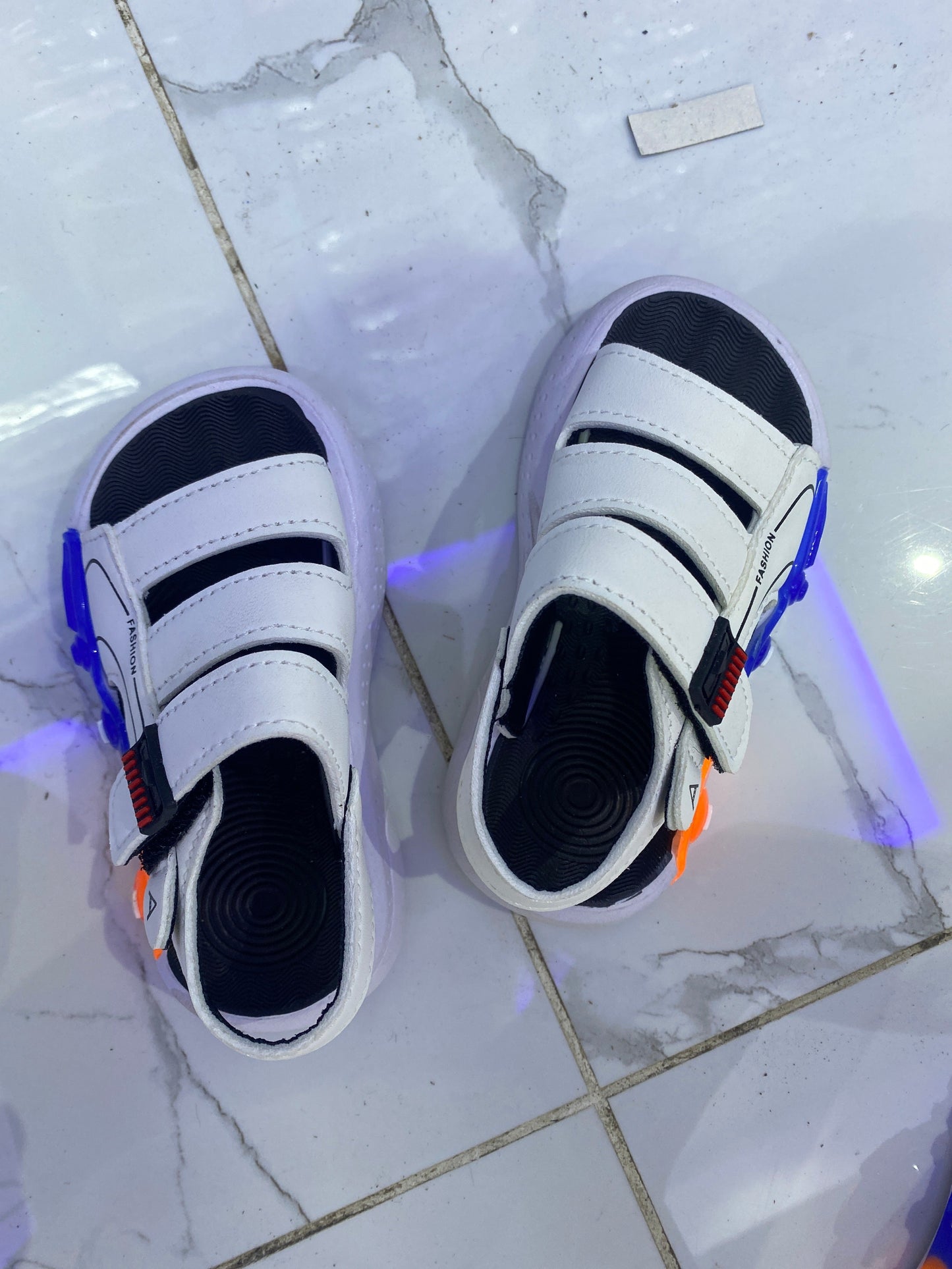 SHOE TX203A