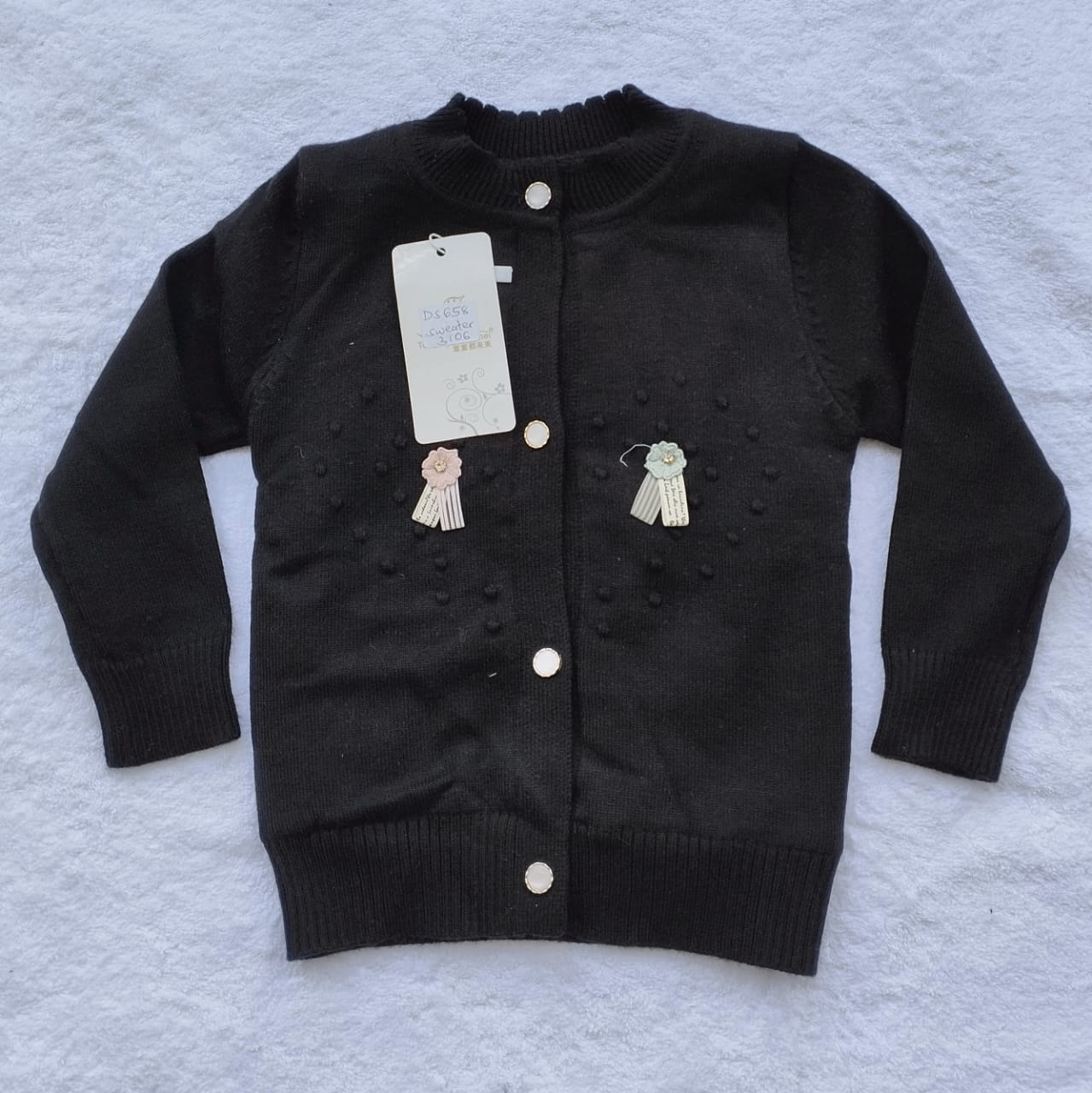 SWEATER ROUND BUTTON (2011)