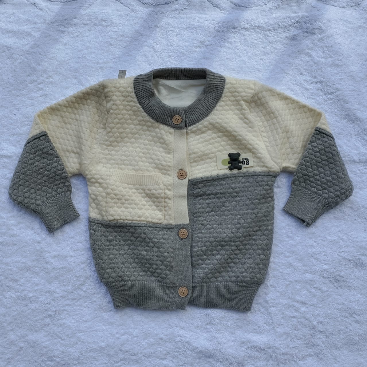 SWEATER (JUNFA)
