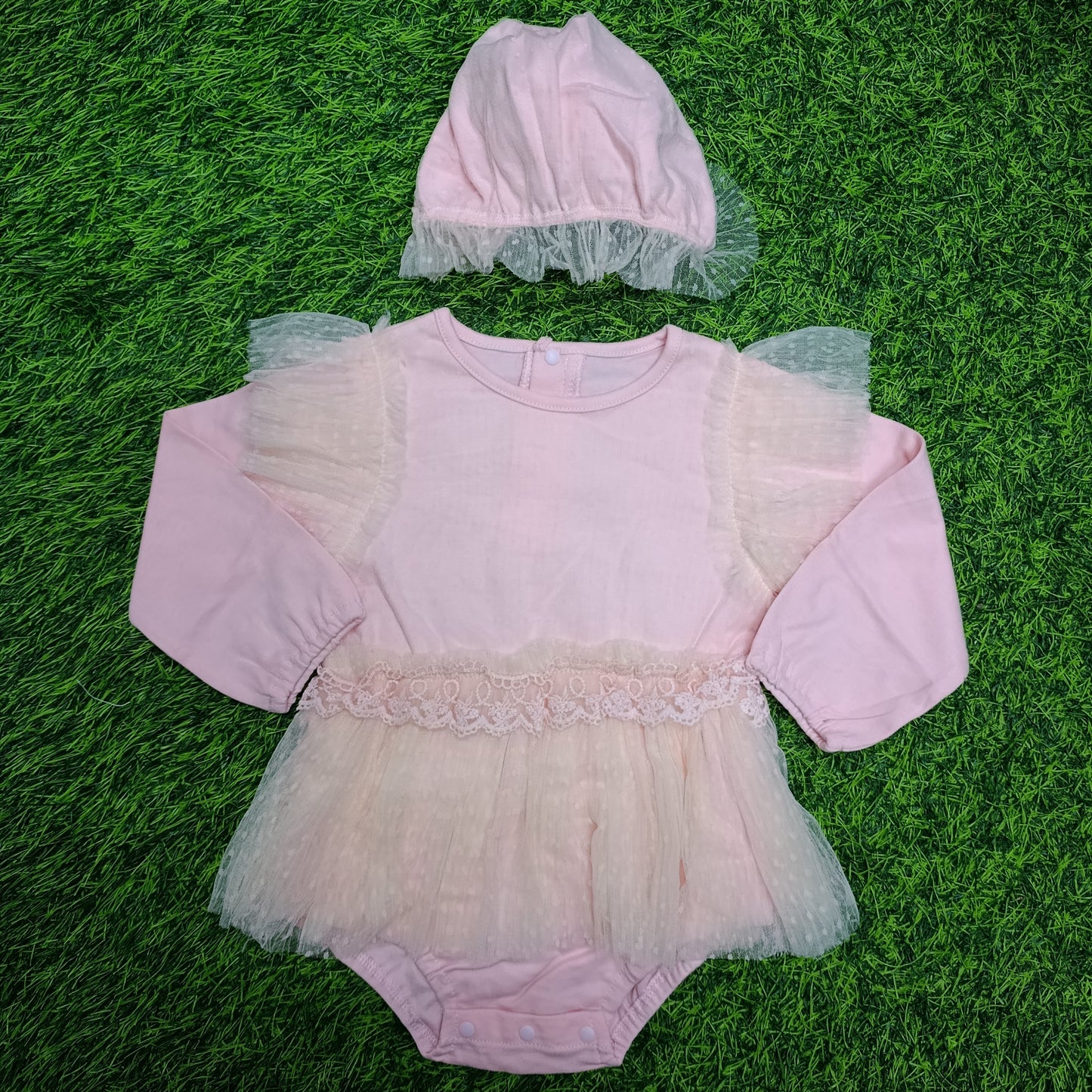 DRESS NEWBORN WITH HAT