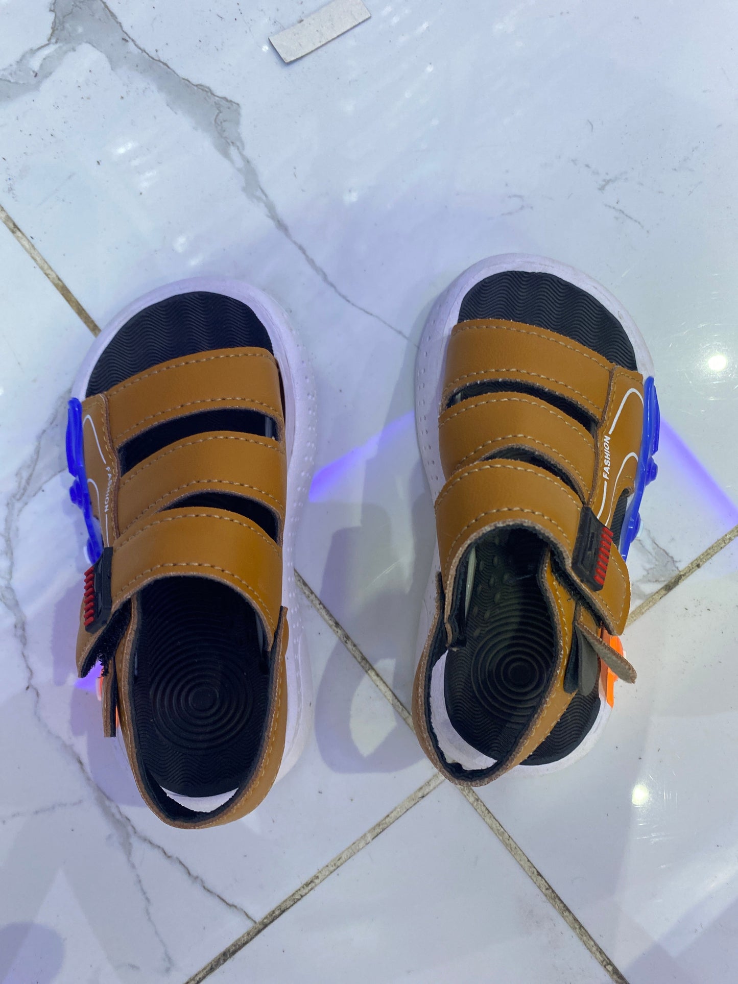 SHOE TX203A