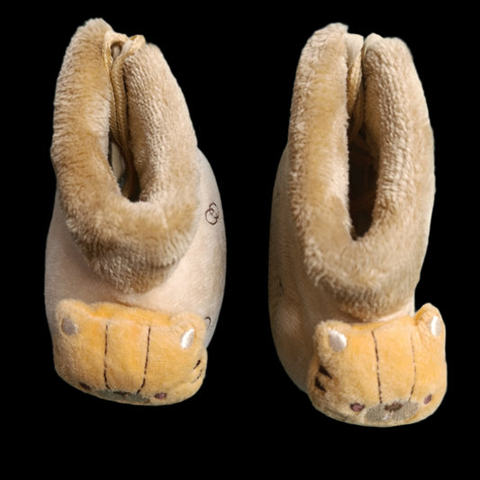 BOOTIES
