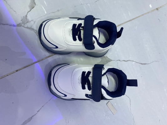 SHOE 136