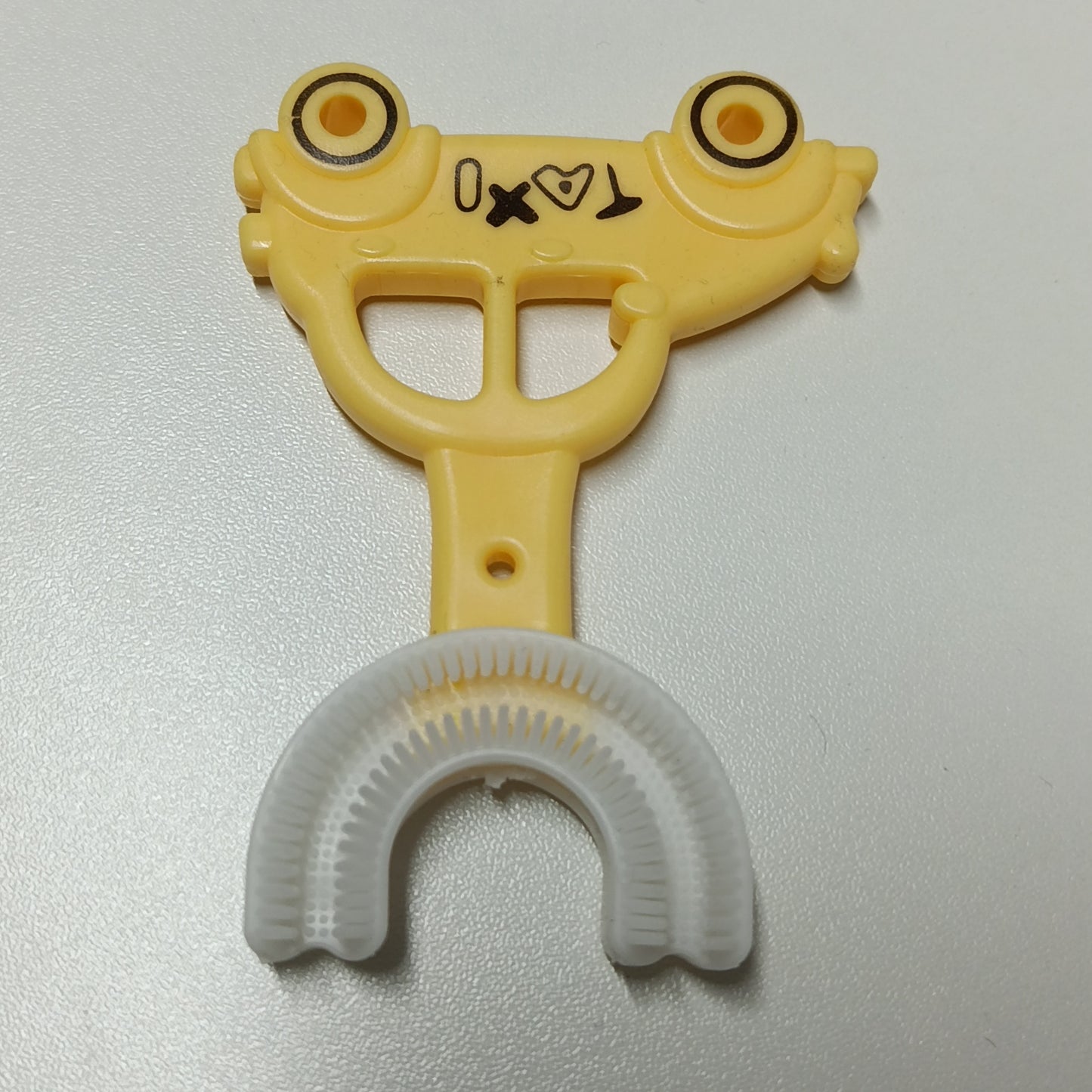 U-SHAPED TOOTH BRUSH