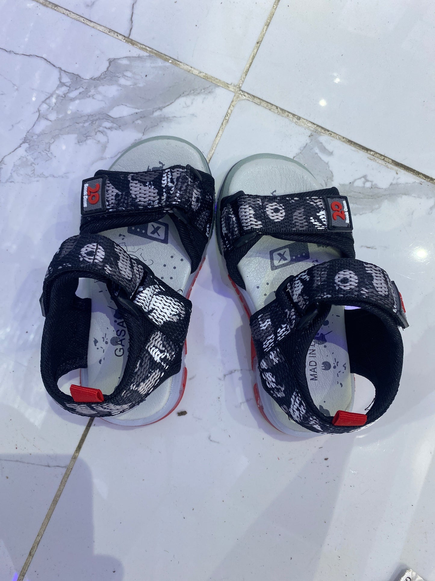SHOE TX223A